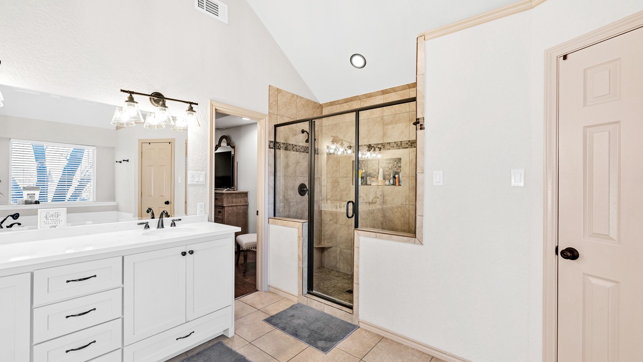 Photo of Bathroom in Grapevine