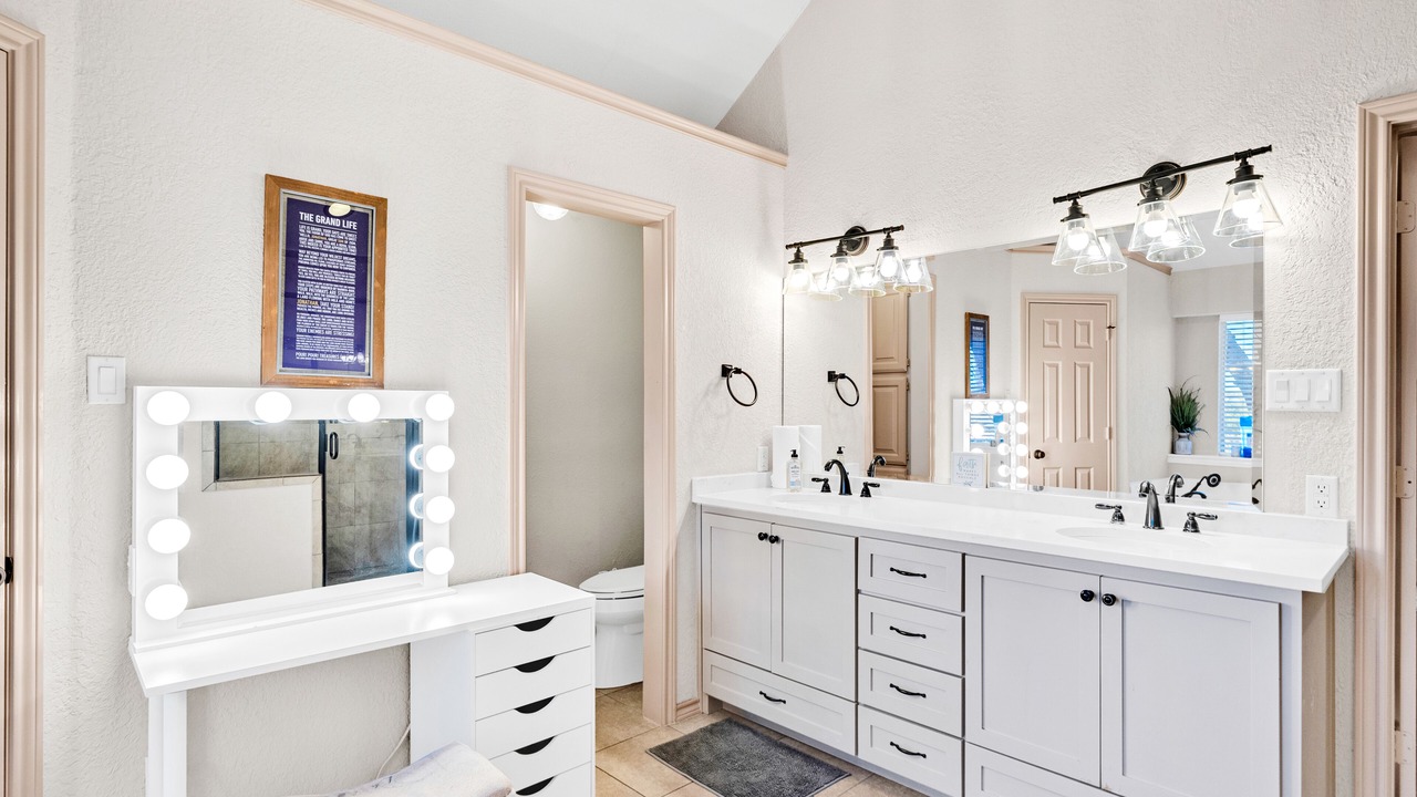 Photo of Bathroom in Grapevine