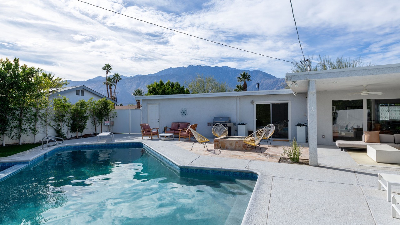 Photo of Outdoor in Desert Park Estates
