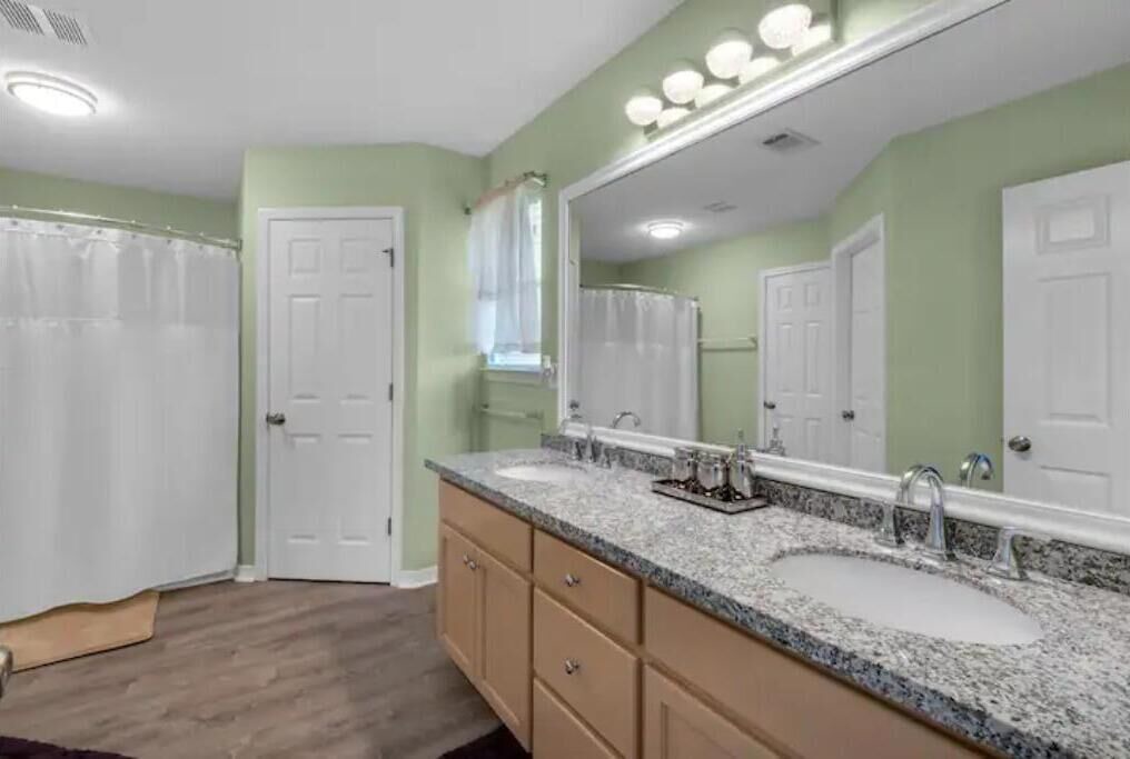 Photo of Bathroom in Milton