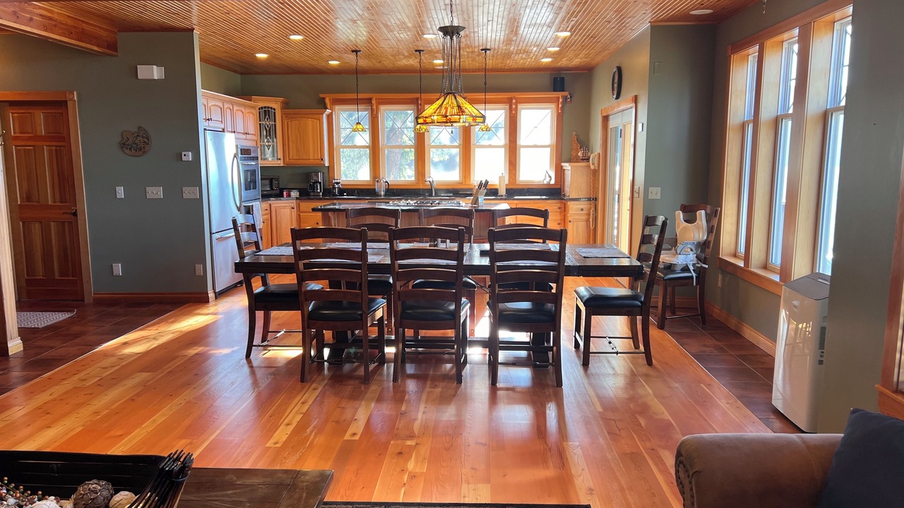 Photo of Livingroom in Bayview