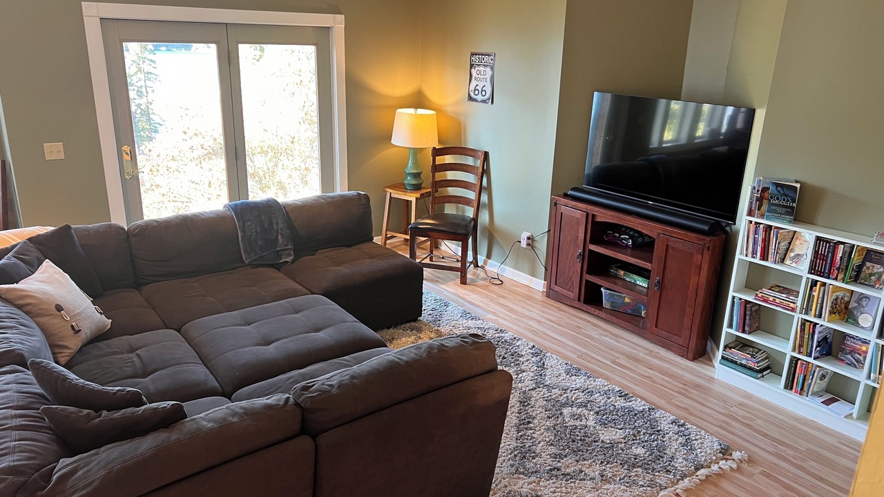 Photo of Livingroom in Bayview