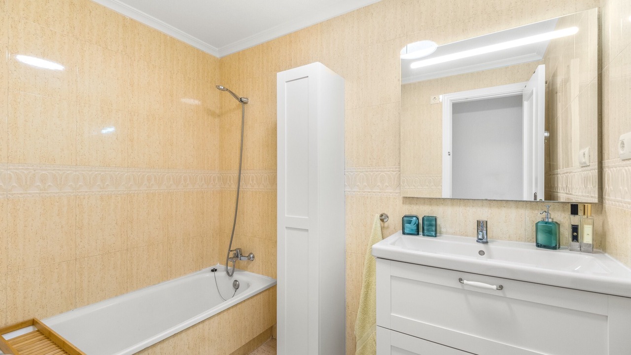 Photo of Bathroom in La Florida
