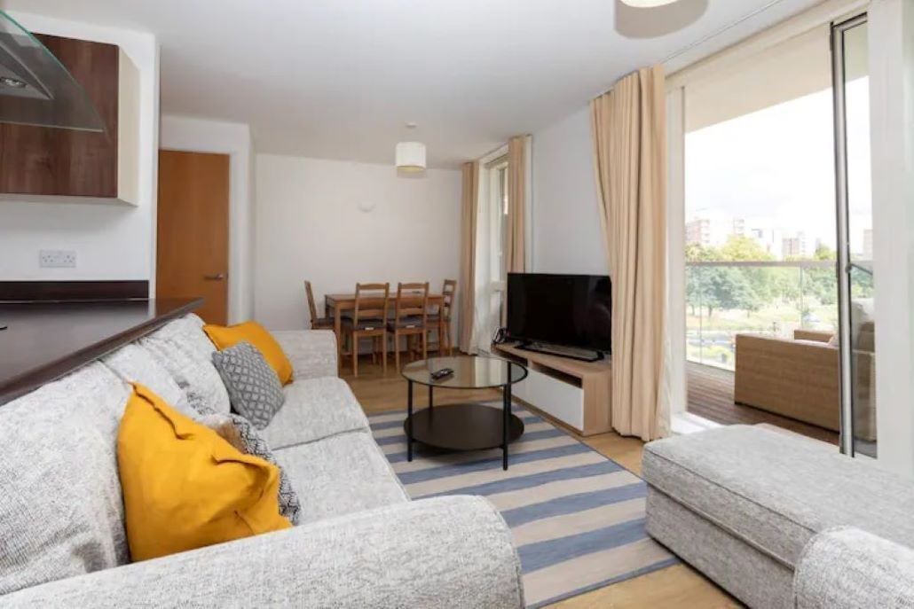 Photo of Livingroom in Tower Hamlets