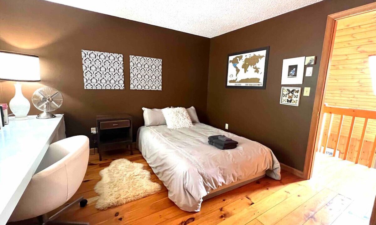 Photo of Bedroom in Big Indian