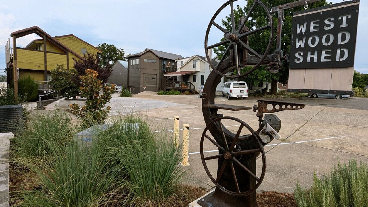 Photo of Others in Berry Hill