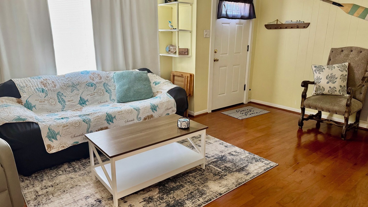 Photo of Livingroom in Long Mott