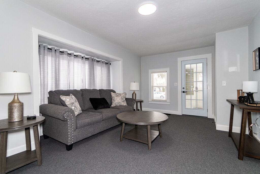 Photo of Livingroom in Willoughby