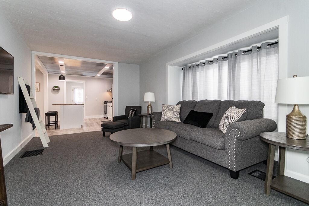 Photo of Livingroom in Willoughby