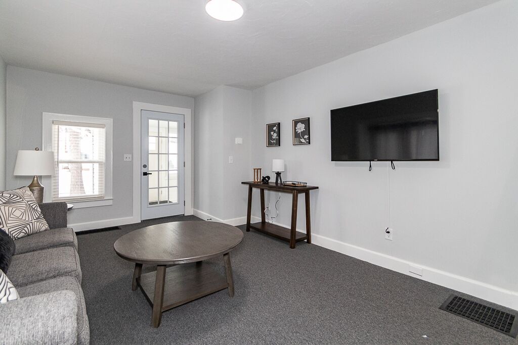 Photo of Livingroom in Willoughby