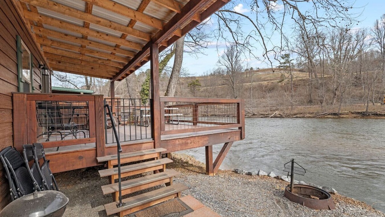 Photo of Patio Balcony in Dillsboro