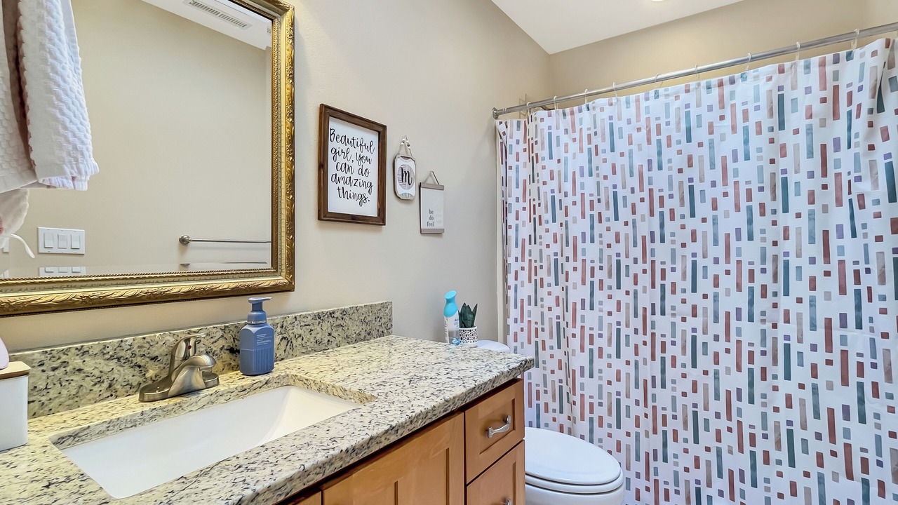 Photo of Bathroom in Panora
