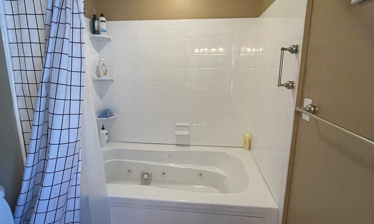 Photo of Bathroom in Panora