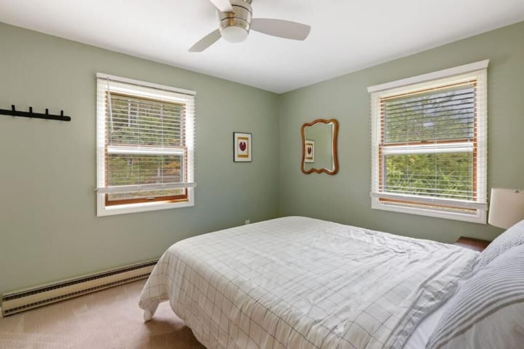 Photo of Others in Oak Hill