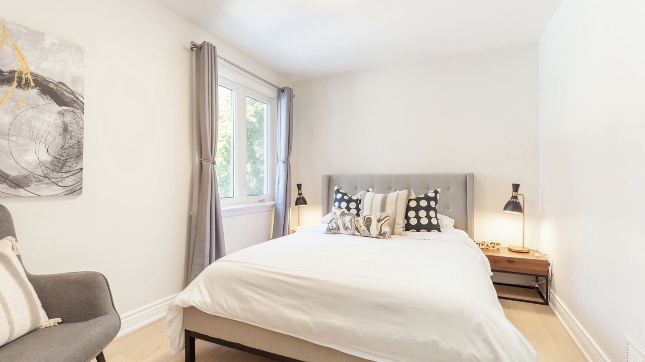 Photo of Bedroom in Richmond Hill
