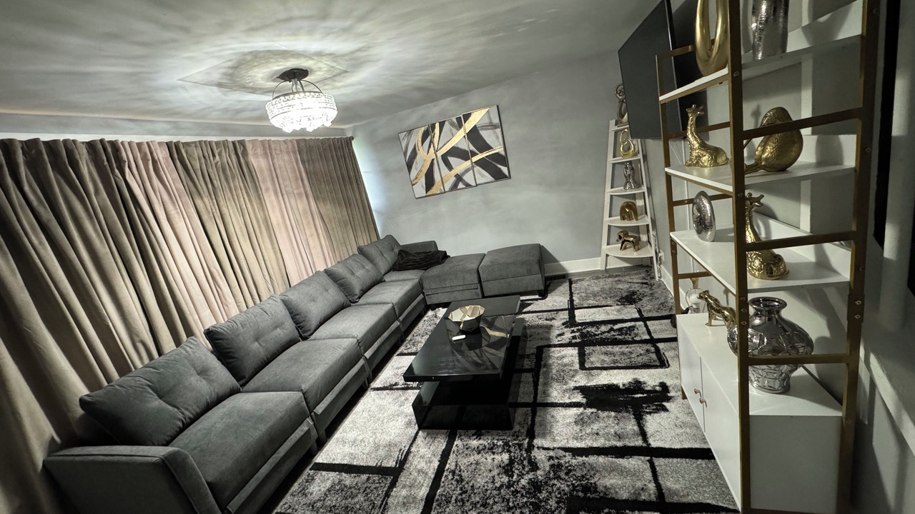 Photo of Livingroom in Bronzeville