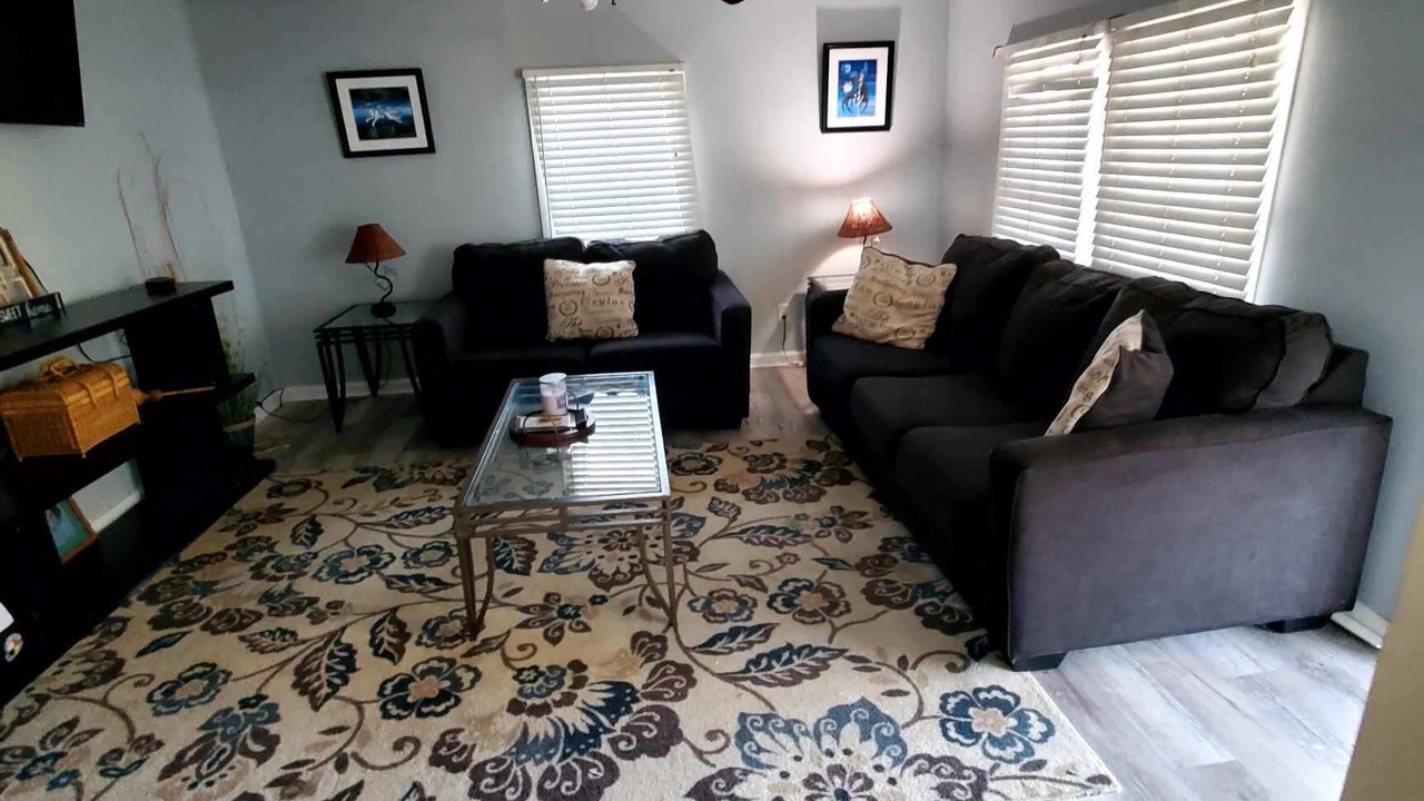 Photo of Livingroom in Pembroke