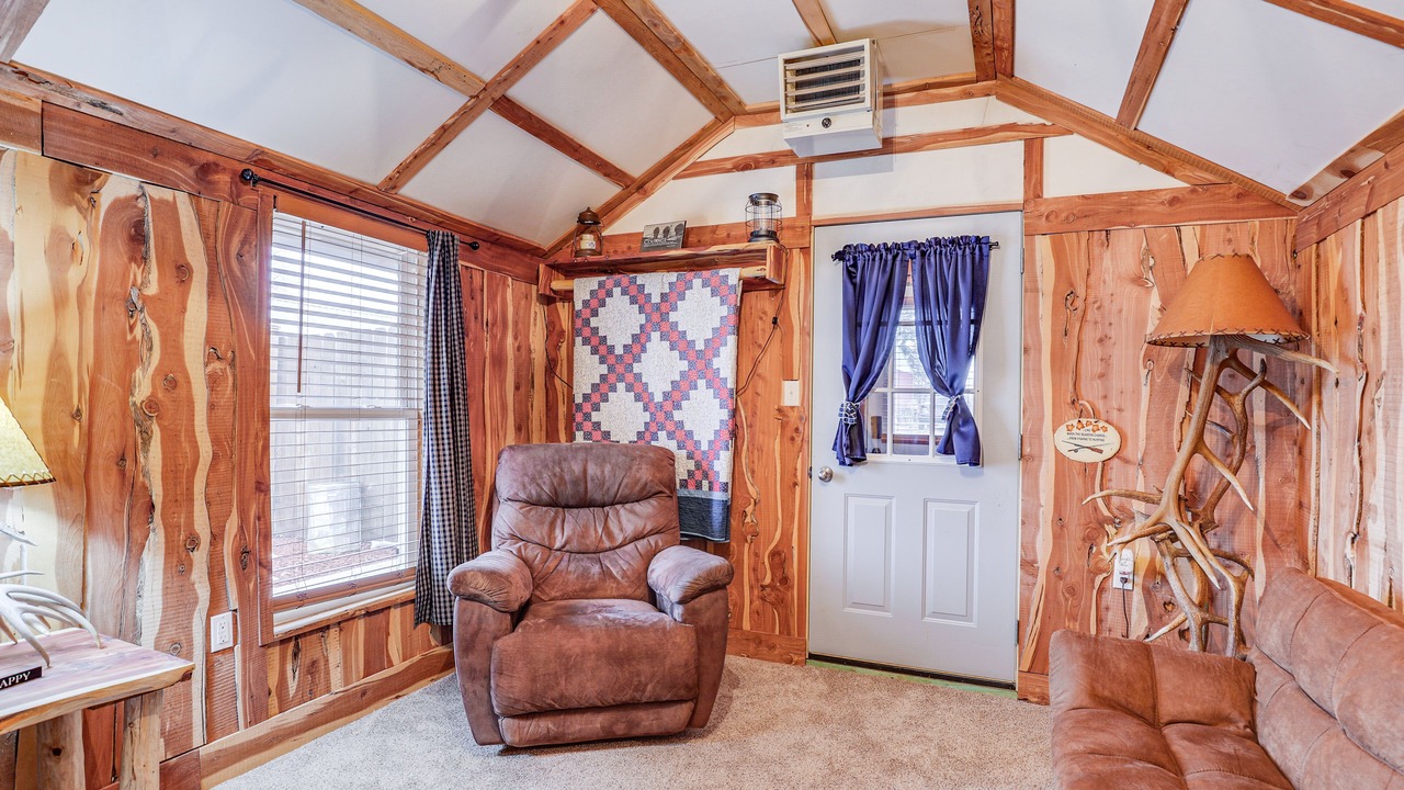 Photo of Livingroom in Adams County