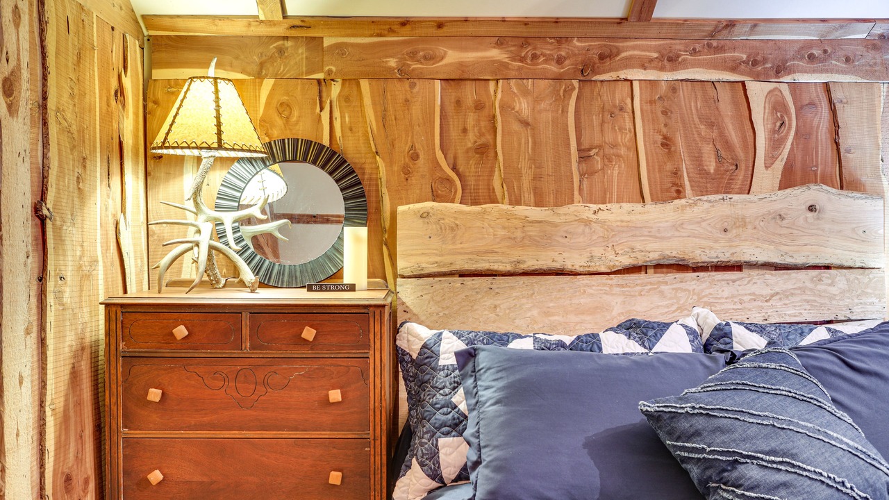 Photo of Bedroom in Adams County