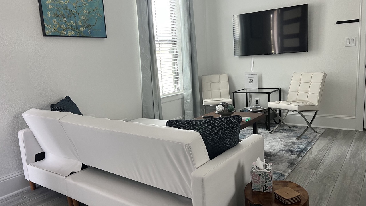 Photo of Livingroom in Decker Prairie