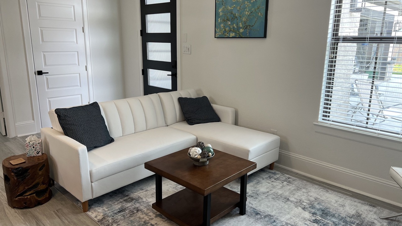 Photo of Livingroom in Decker Prairie