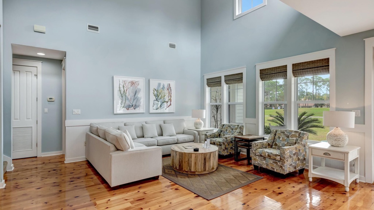 Photo of Livingroom in Laurel Grove