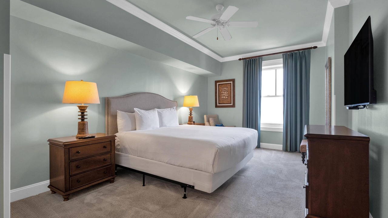 Photo of Bedroom in Baytowne Wharf