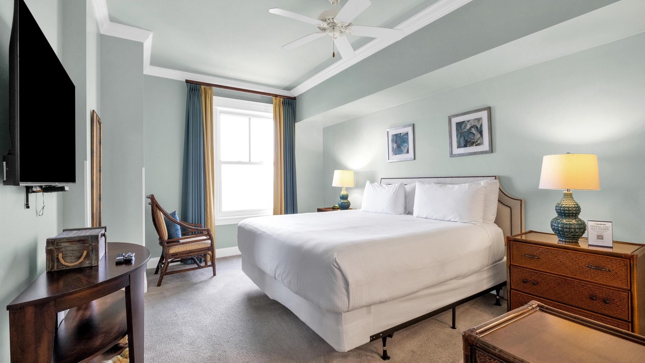 Photo of Bedroom in Baytowne Wharf