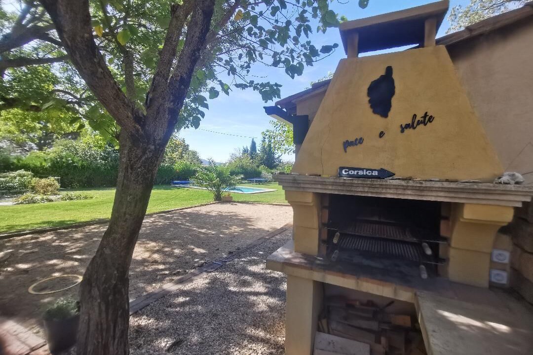 Photo of Outdoor in Pertuis