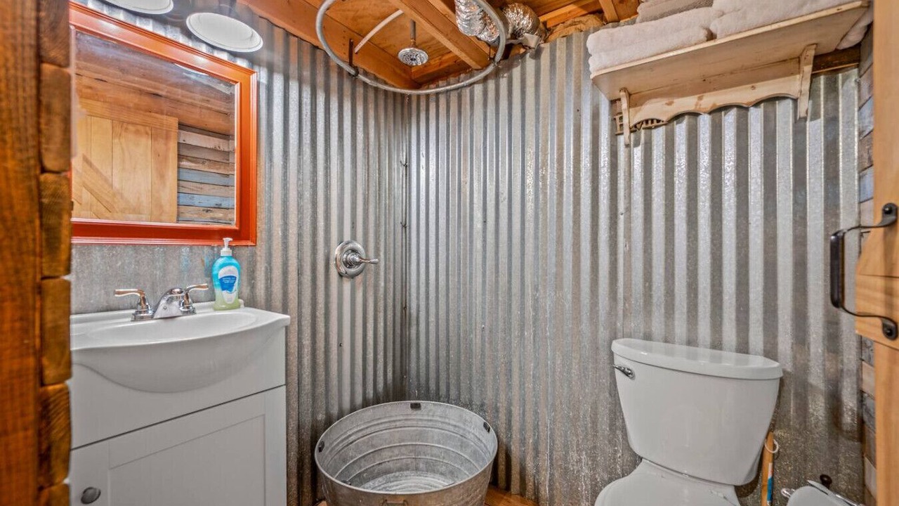 Photo of Bathroom in Mount Juliet