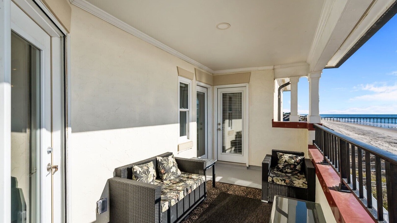 Photo of Patio Balcony in North Topsail Beach