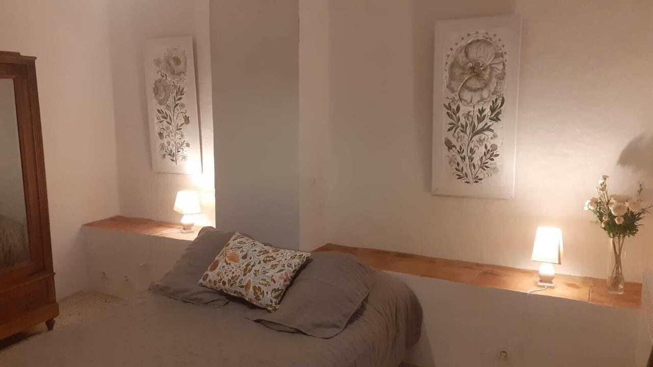 Photo of Bedroom in Gabian