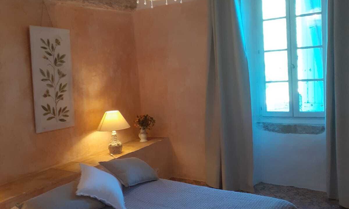 Photo of Bedroom in Gabian