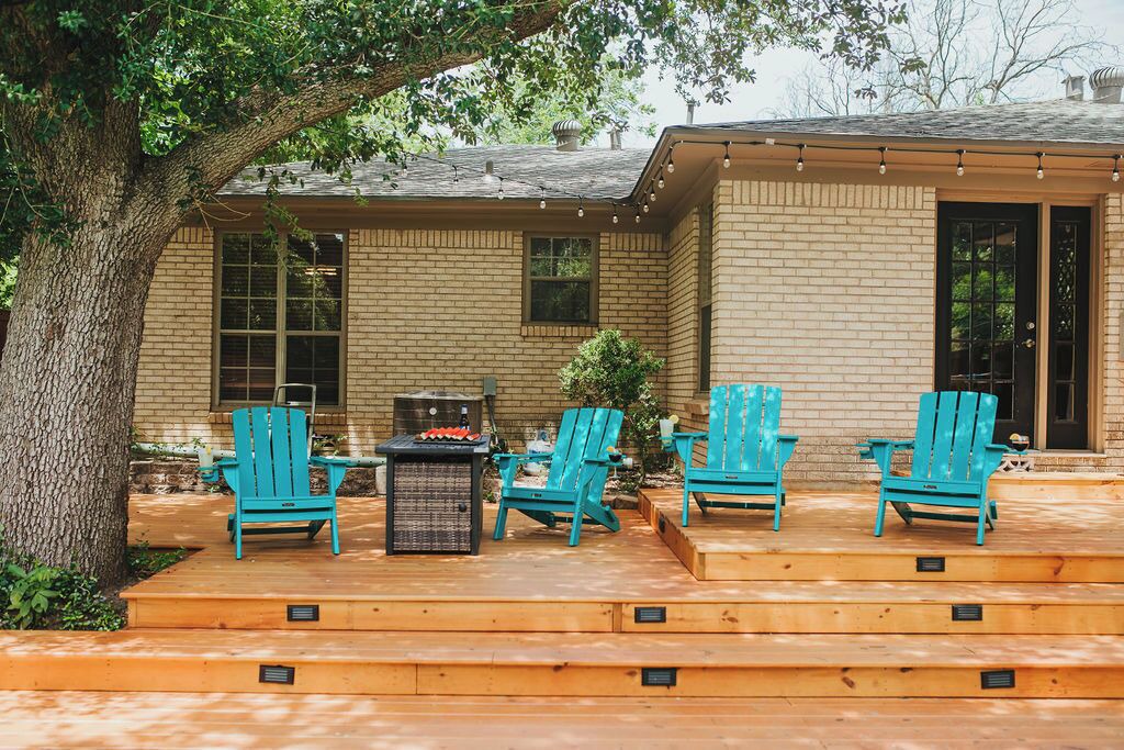 Photo of Patio Balcony in Sayles Blvd. Area