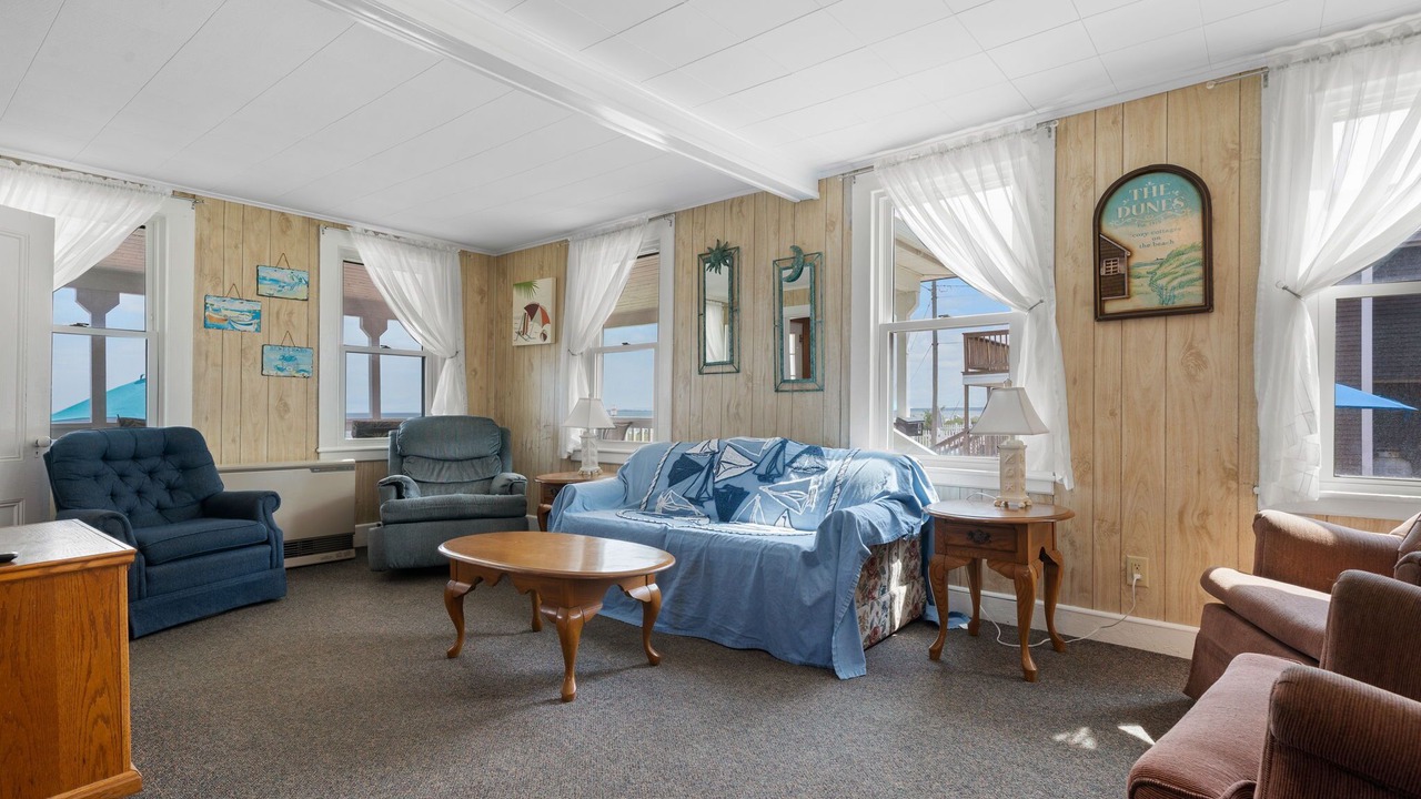 Photo of Livingroom in Old Orchard Beach