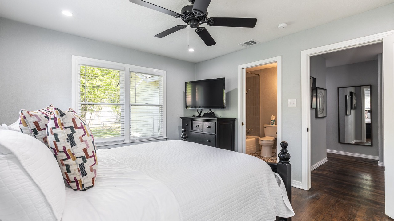 Photo of Bedroom in Fort Worth