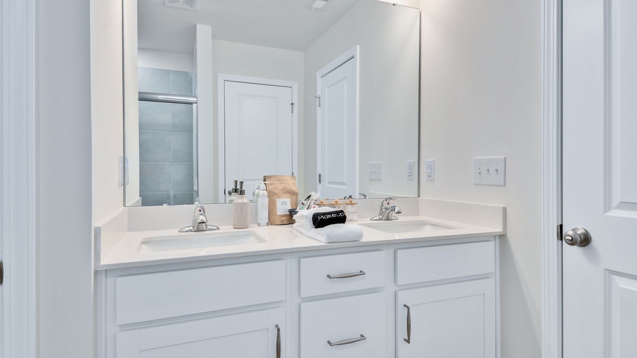 Photo of Bathroom in Black River