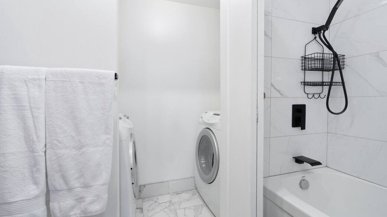 Photo of Bathroom in Ville-Marie
