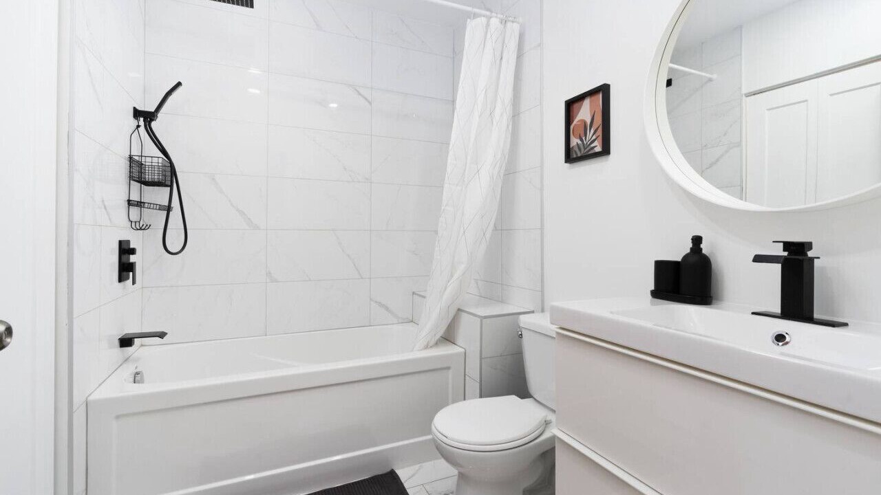 Photo of Bathroom in Ville-Marie
