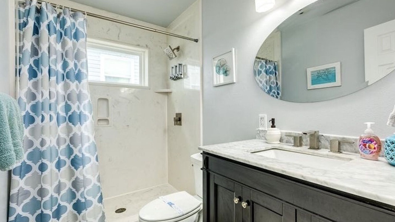 Photo of Bathroom in Surfside Beach