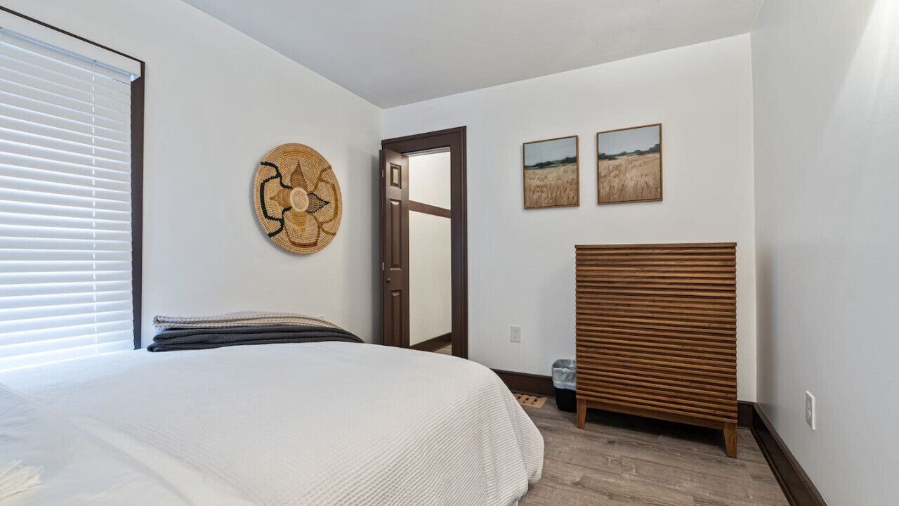 Photo of Bedroom in Westside