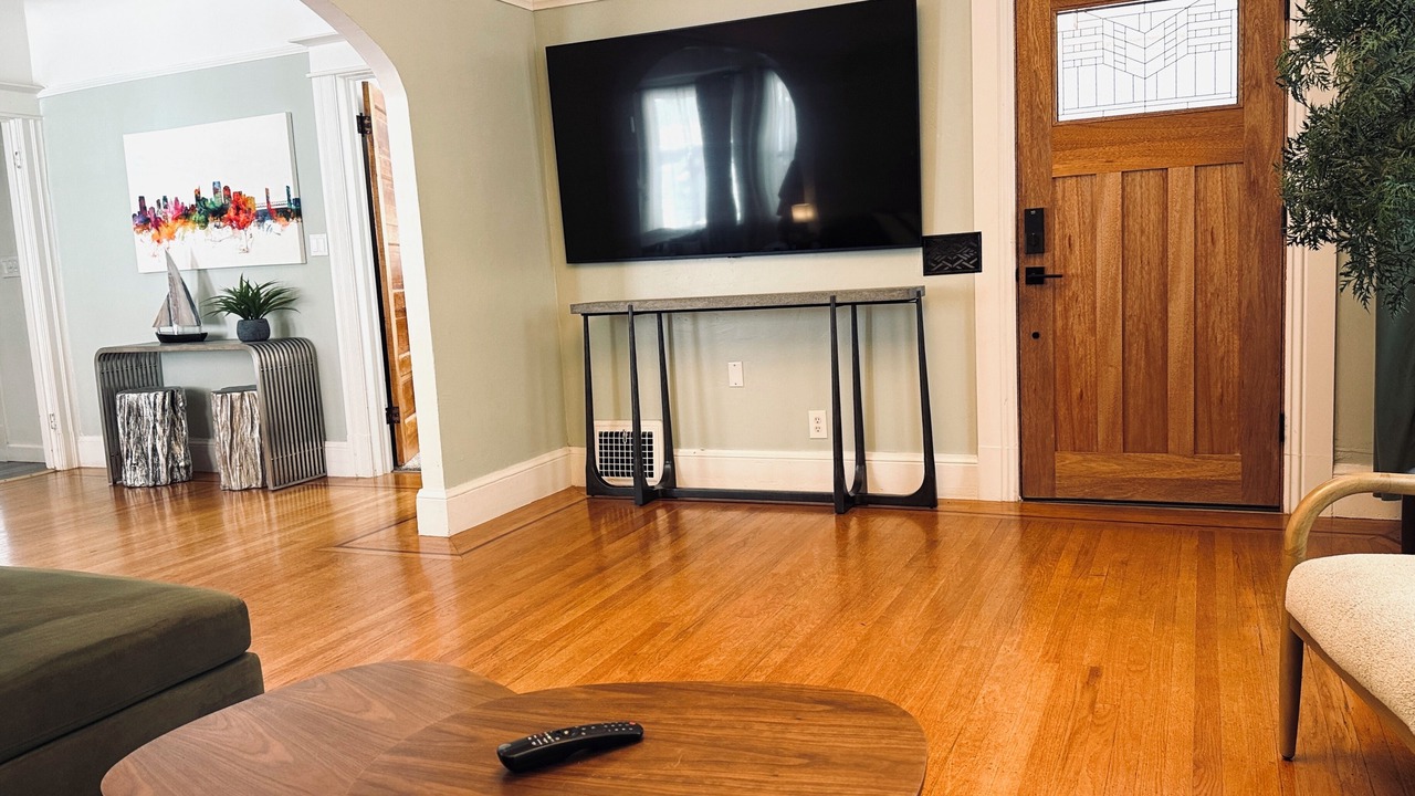 Photo of Livingroom in Central Sacramento