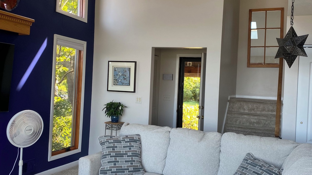 Photo of Livingroom in Hilton