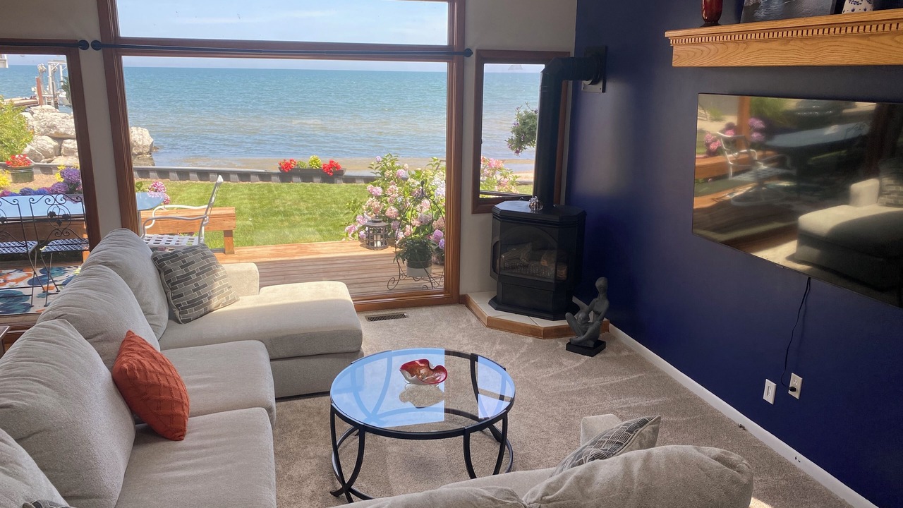 Photo of Livingroom in Hilton