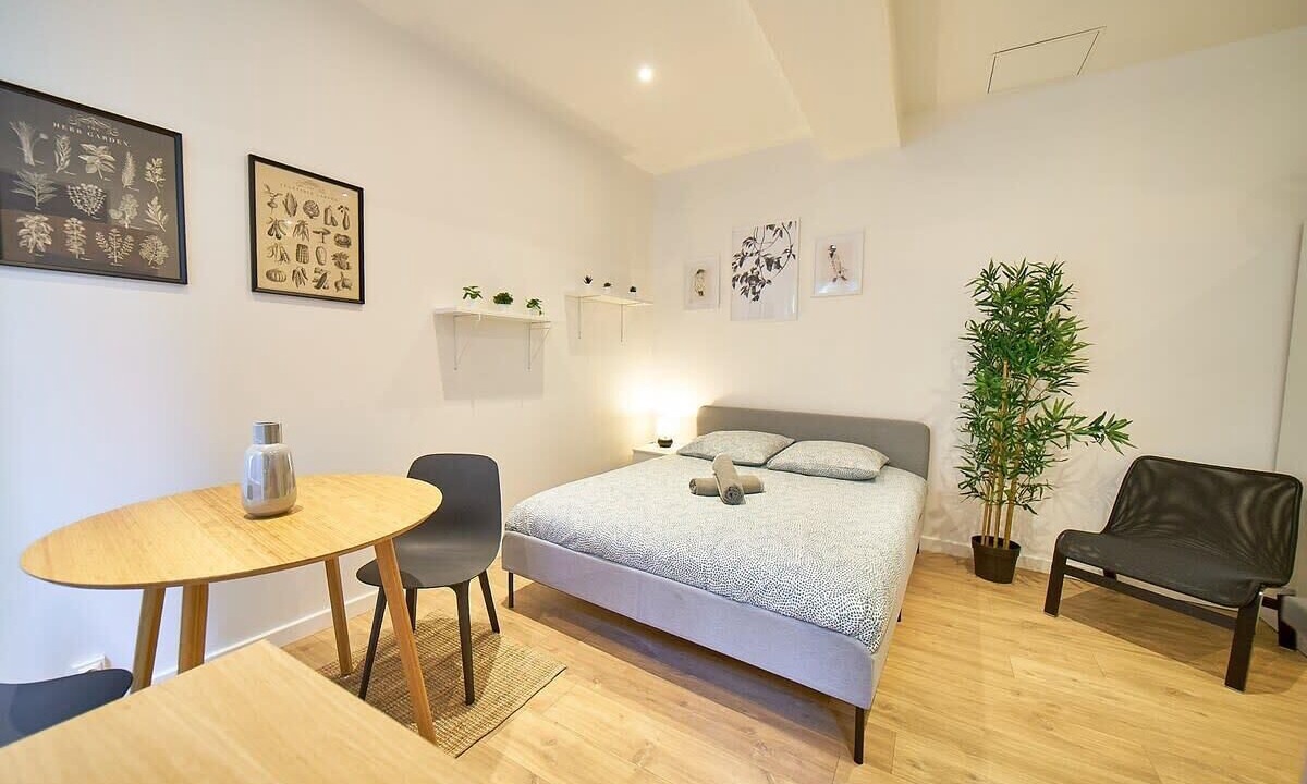 Photo of Bedroom in Old Lyon
