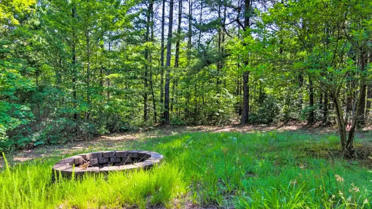 Photo of Outdoor in The Peaks at Lake Lure