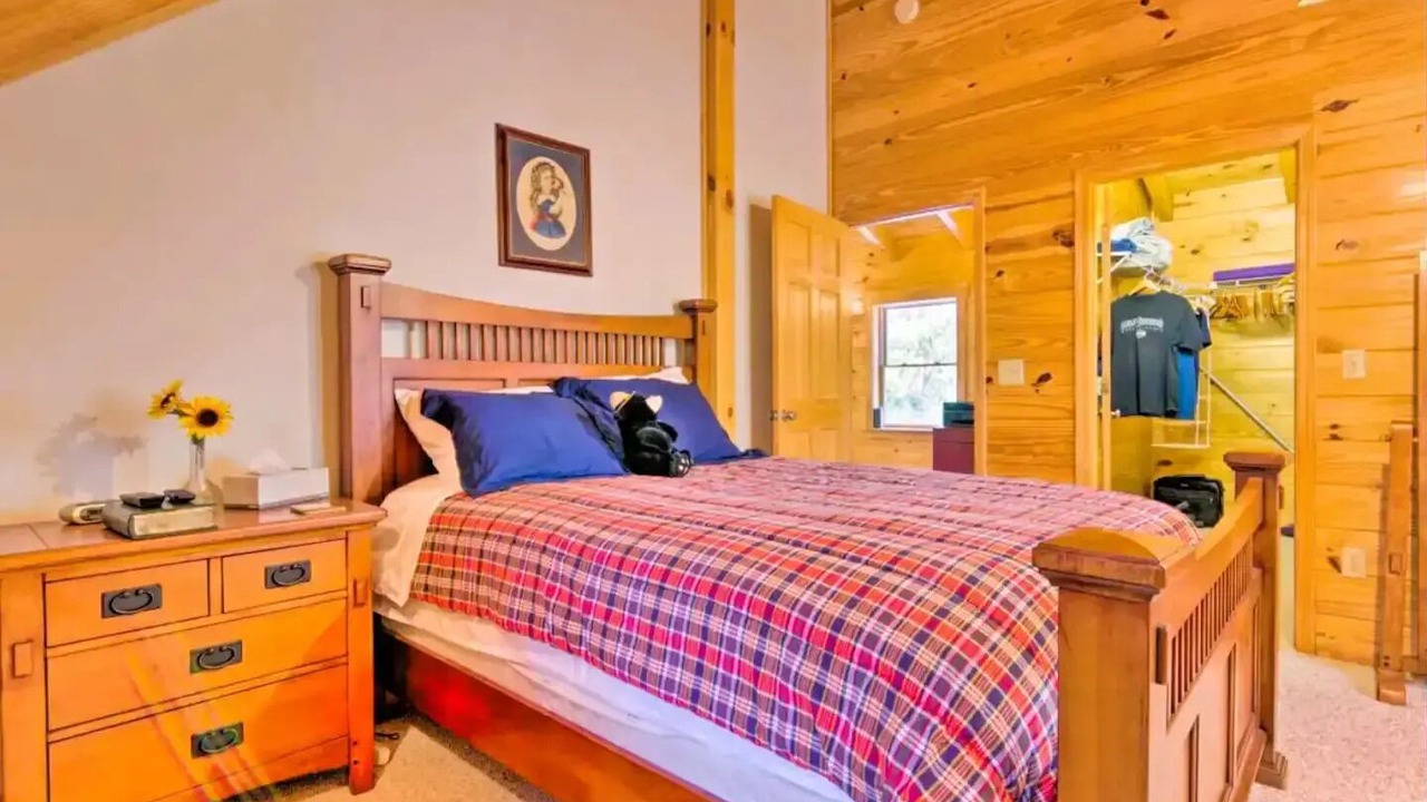 Photo of Bedroom in The Peaks at Lake Lure