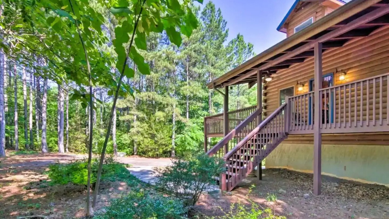Photo of Outdoor in The Peaks at Lake Lure