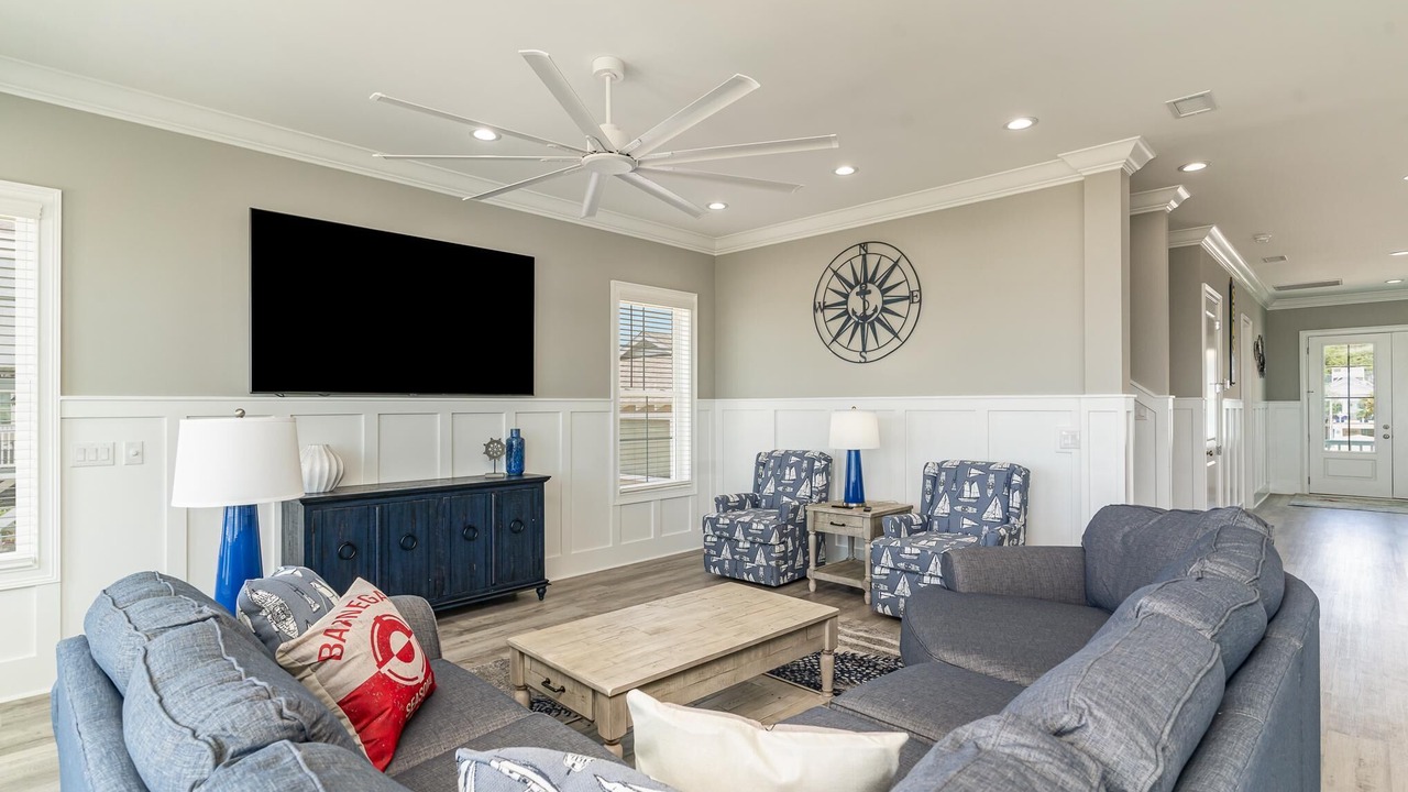 Photo of Livingroom in Ocean Drive