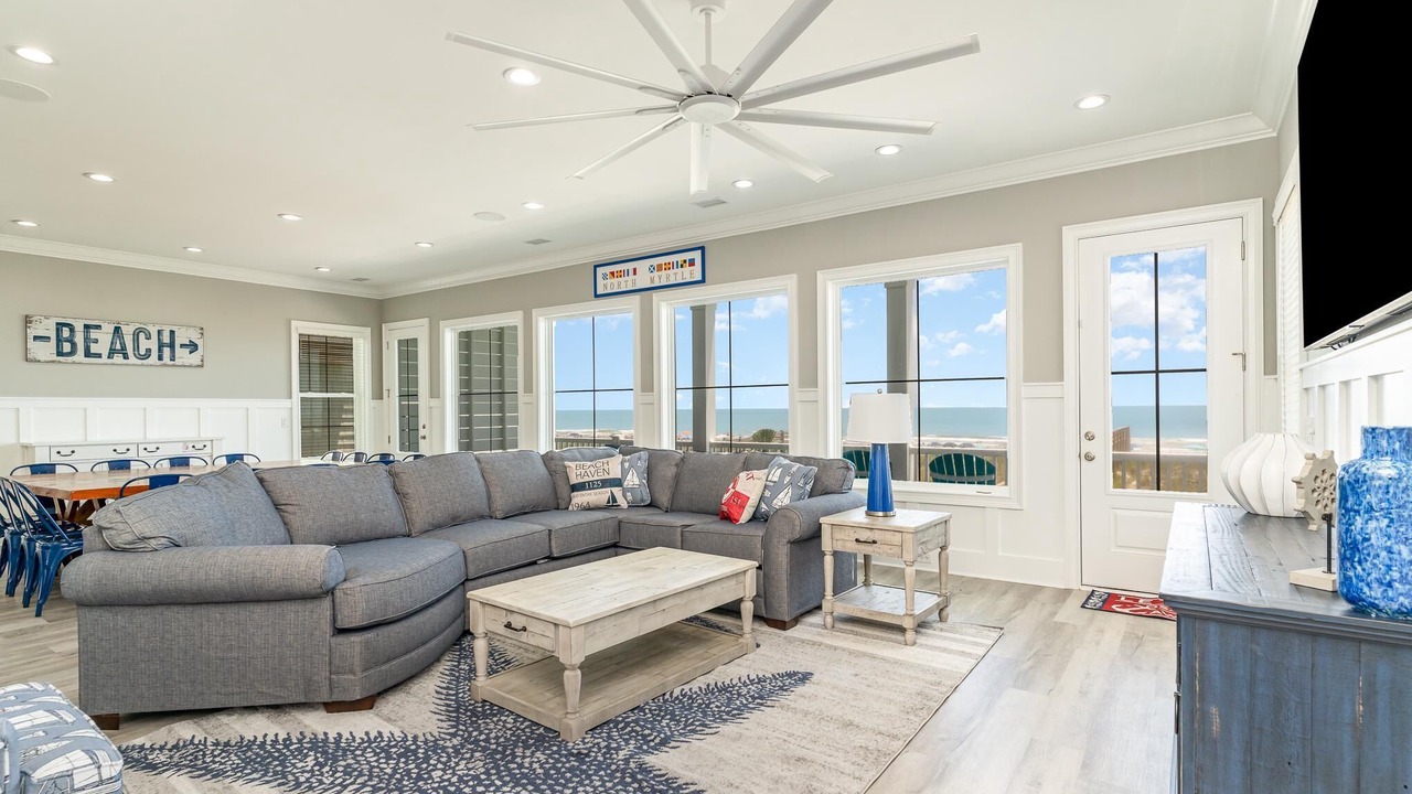 Photo of Livingroom in Ocean Drive